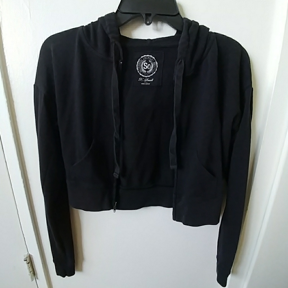 Black Cropped Light Sweater W/ Hood